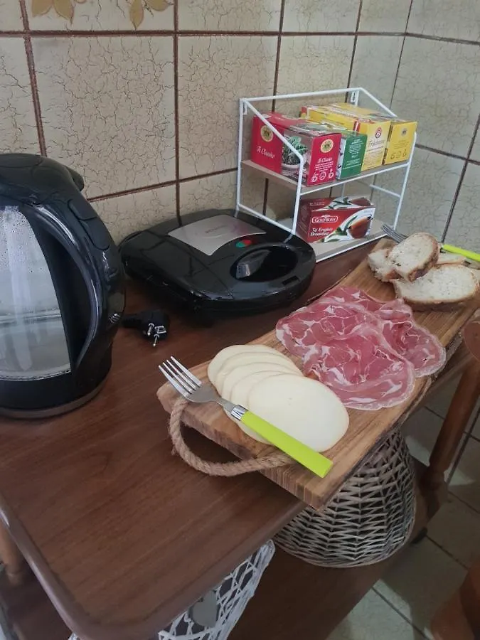 B&B La Damigiana Fioi Piano di Follo Couette-café